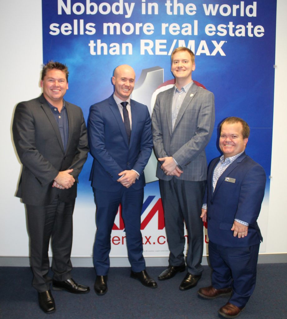 Auctioneer Showdown at July RE/MAX Rally